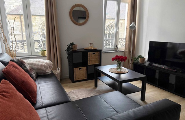 Homerez - Bright apartment in the heart of Chimay