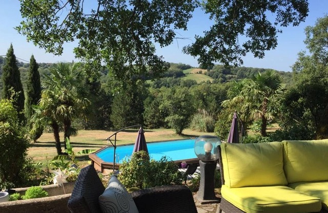 Homerez - Chalet a la montaña para 8 pers. con piscina y jardín en Tudeils