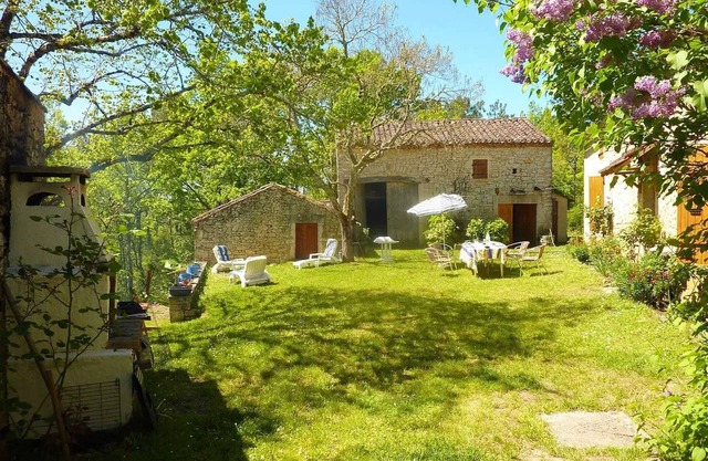 Homerez - Casa encantadora en Les Junies con vista al jardín