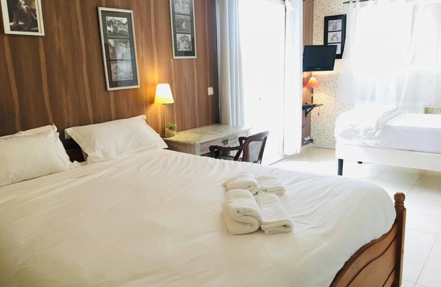 Homerez - Casa encantadora en Saint-Géry con piscina compartida
