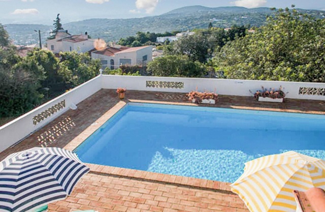 Homerez - Casa encantadora con piscina privada en Faro