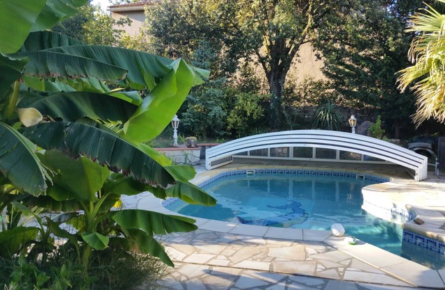 Homerez - Estudio acogedor en Gaujac con piscina compartida