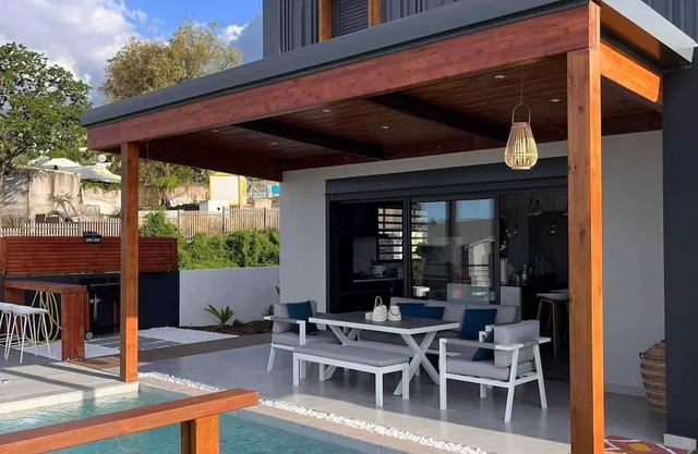 Homerez - Villa elegante con piscina privada en Saint Paul + Vista al mar