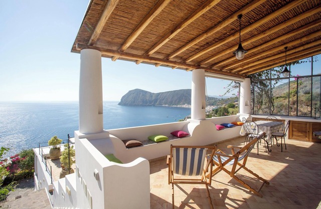 Homerez - Casa en Lipari, vista al mar