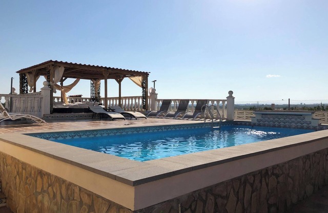 Homerez - Villa en Olocau con piscina