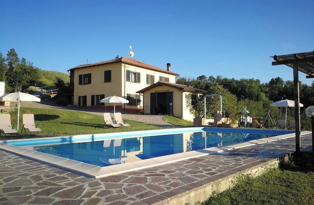 Homerez - Villa con piscina en Vesime