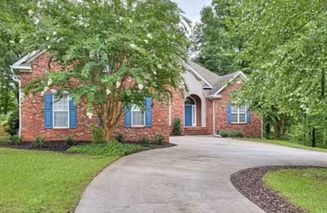 Hop Skip & Jump over the River Masters 2025 Home Rental