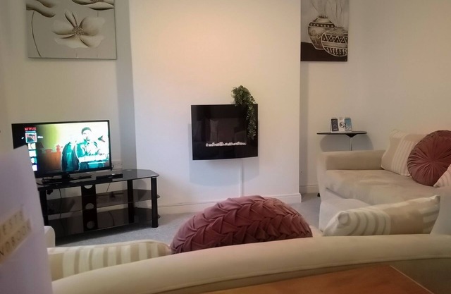 Hope Haven - Stylish SA, Sleeps 5