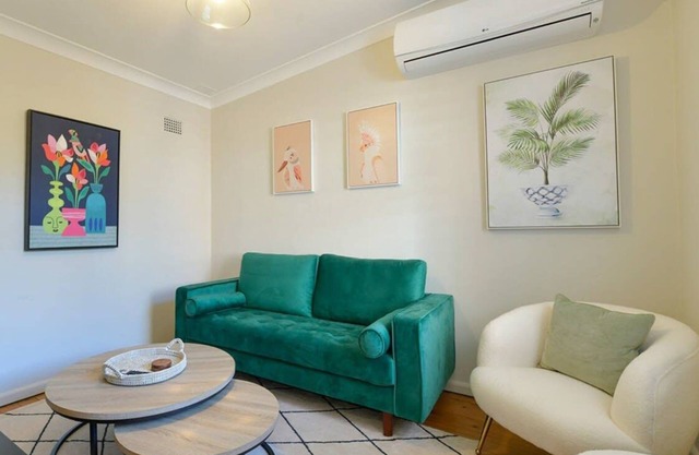 Hope St Cottage II - Timeless & Serene Sanctuary