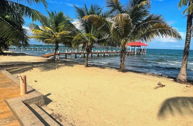 Hopkins Beach Retreat - Pool House, RIGHT ON THE BEACH!!!