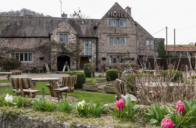 HORSEBOX 1, romantic, character holiday cottage in Peterstow