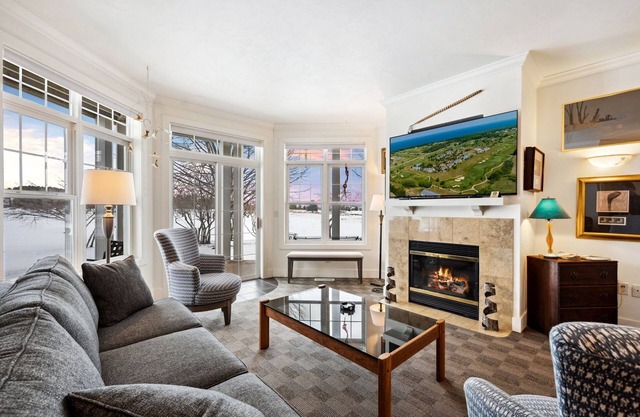 Horseshoe Bay Club Cottage #7-Inclusive Golf Course and Club Access!