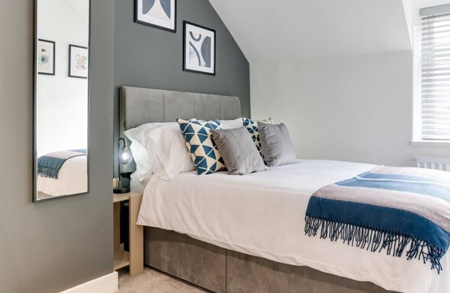 Host & Stay | Beam End Cottage