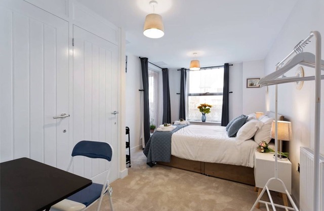 Host Stay Farrier William