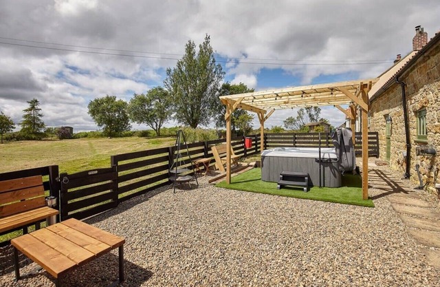 Host & Stay | The Hayloft