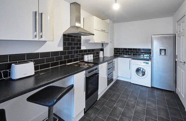 Host & Stay | House 4