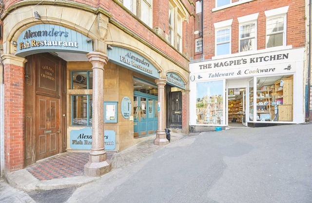 Host Stay Modern Industrial Golden Lion Apartments