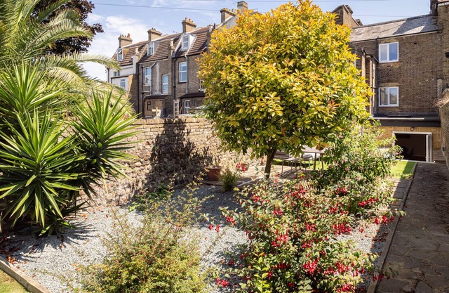 Host Stay Prince Albert