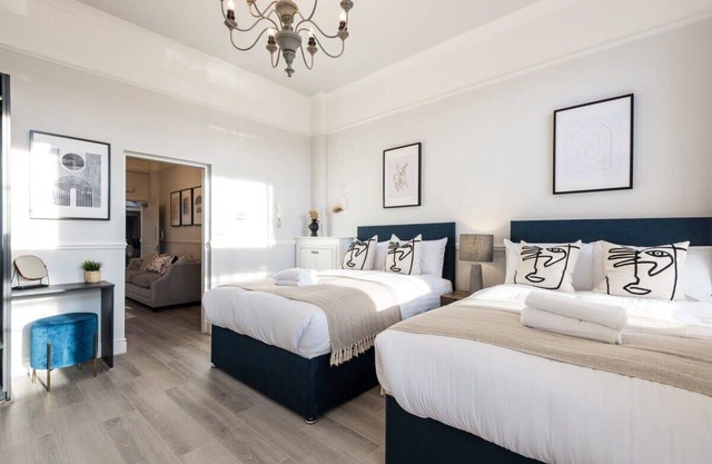 Host & Stay | Seel Street Quarters