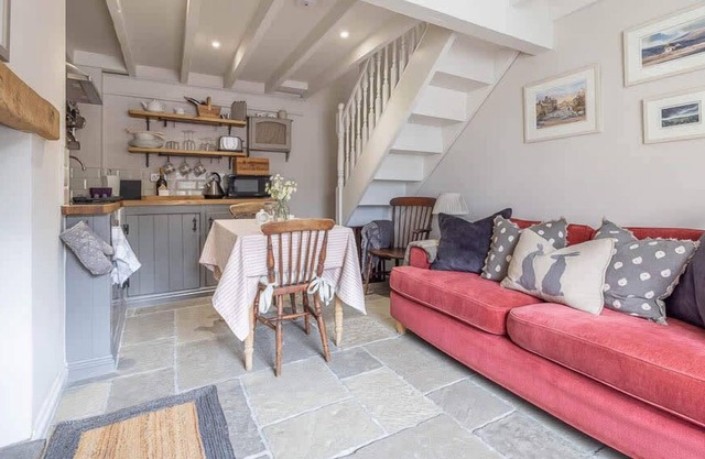 Host & Stay | The Nest @ Castleton