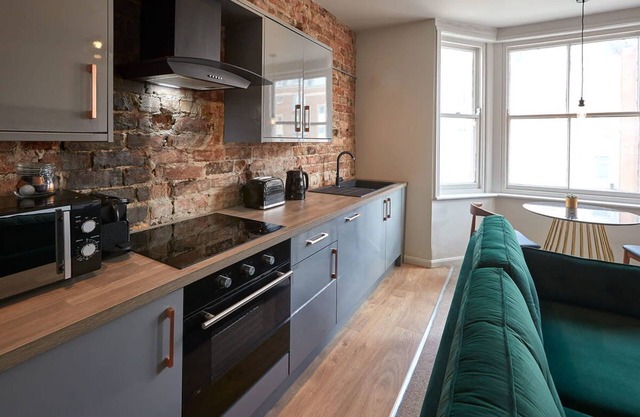 Host Stay Umpire s Watch North Marine House