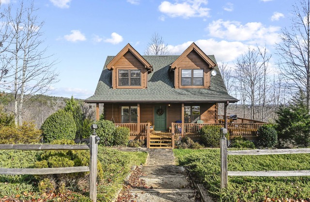 Hot Tub & Fire Pit, Quiet Retreat