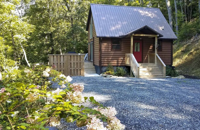 Cabina escénica con ba��era de hidromasaje - ¡15 minutos a Bryson City!