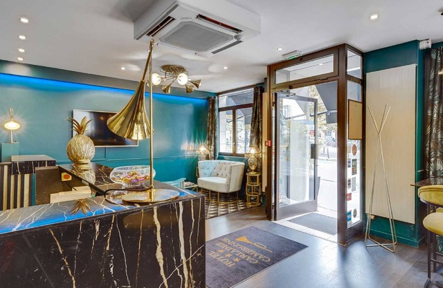 Hotel Carladez Cambronne