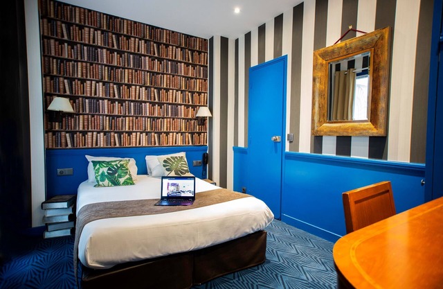 Hotel du Théâtre by Patrick Hayat