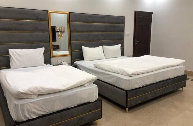 Hotel Five Season Lahore