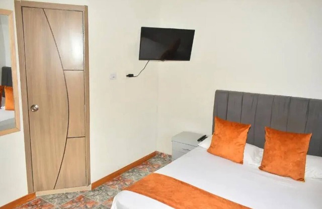 Hotel Flamante Bulevar- Habitación Doble con baño privado 4