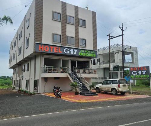 Hotel G17 and Restaurant