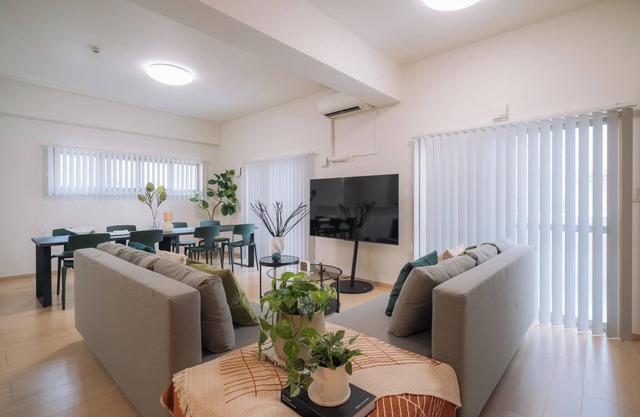 HOTEL HIRAKURYUKYU KUME / Naha Okinawa