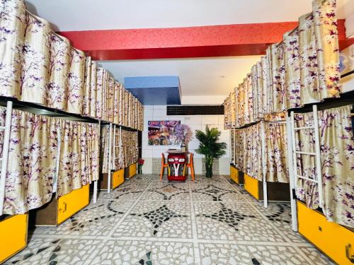 Hotel Moon Light Palace