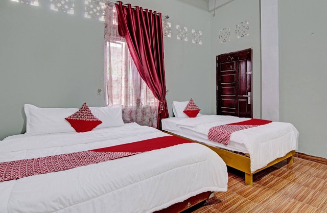 OYO 92455 Hadhilfa Homestay Syariah Near Nowwa Cafe