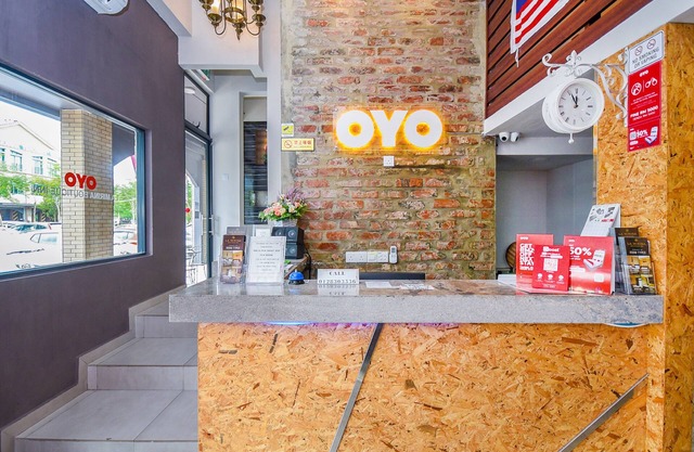 OYO 1023 La Mirina Boutique Inn