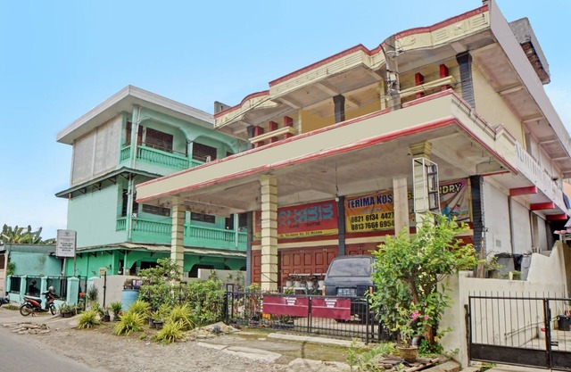 Hotel O Onasis Syariah Inn