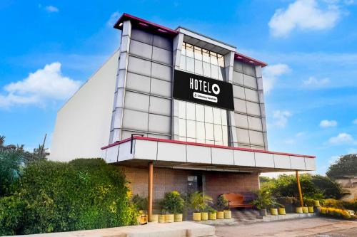 Hotel O Tiruvalam Railway Station