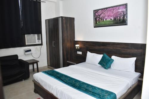 Hotel P S Villa & Banquet