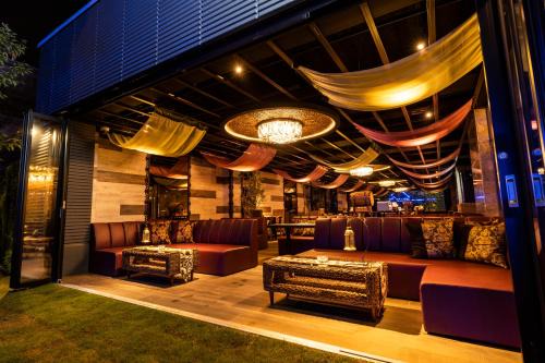 Hotel Petit Bali Garden Shin Okubo - Shinjuku Sta 15min walk -