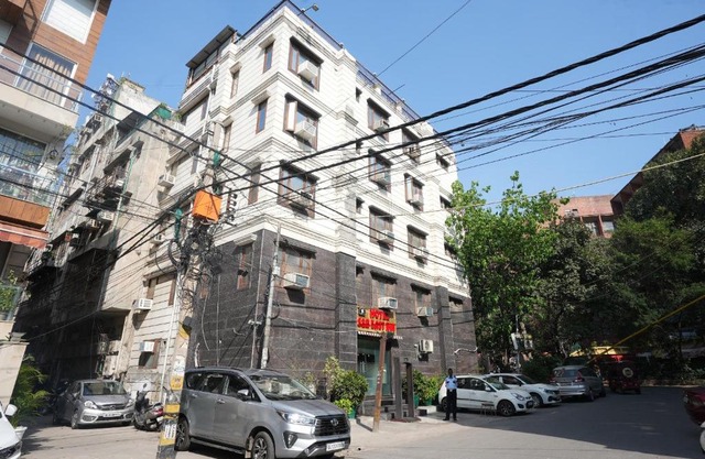 Hotel S & B East Inn - Patel Nagar