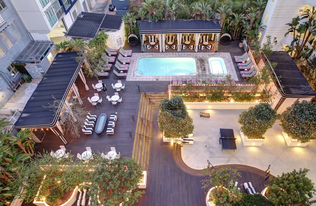 Hotel Shangri La Santa Monica