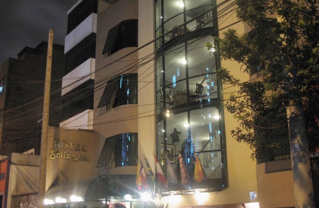 Hotel Solís Dies