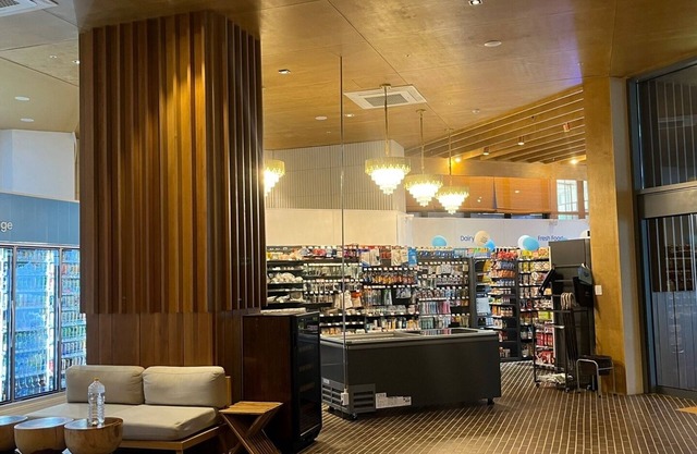 Hound Hotel Signature