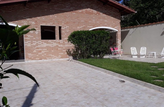 Casa a 5 minutos a pie de la playa de Enseada