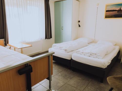 House by Uitgeestermeer with Garden