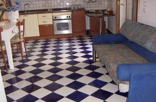 CASA elegante cerca de la playa resplandeciente Fondos de salto