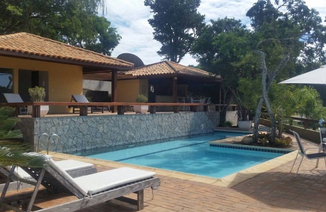 Casa (4 suites) con confort y seguridad en Playa Ferradura