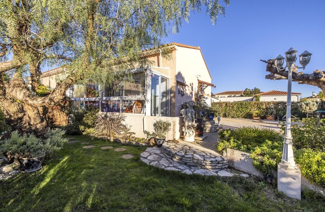 Encantadora casa + terraza + jardín + WIFI + cerca + Sea clasificado 3 *