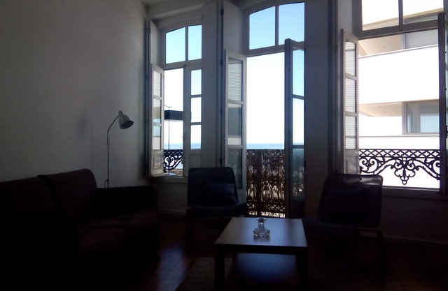 casa en Oporto con vistas al mar y al río.